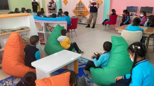 Jandarma her noktada vatandaşla buluşuyor