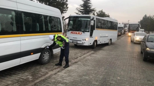 Jandarmadan kış lastiği ve Covid-19 uyarısı