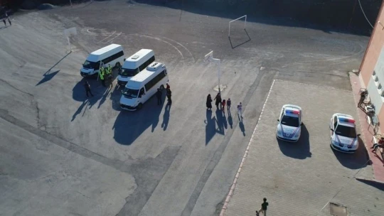 Jandarmadan servis araçlarına sıkı denetim