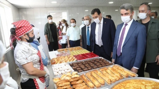 Kadın kooperatifinin eğitim ve üretim merkezi törenle hizmete açıldı