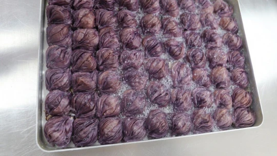 'Mor gülzade' tatlısı