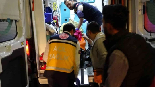 Kafeyi basıp işletme sahibine, karısı ve kızının gözü önünde dehşeti yaşattılar