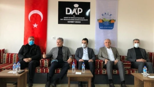 Kale'de deprem yaraları sarılıyor