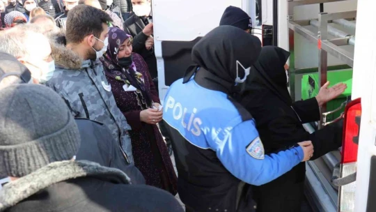 Kalp krizinden hayatını kaybeden polis memuru için tören