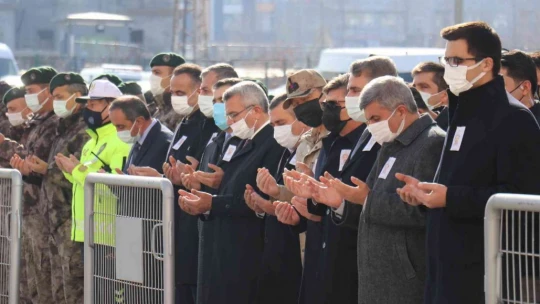 Kalp krizinden hayatını kaybeden polis memuru için tören