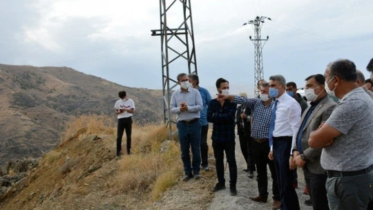 Kamıştaş'ta deprem konutları için düşünülen alanlar incelendi