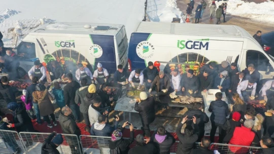 Karda doğa yürüyüşü renkli anlara sahne oldu