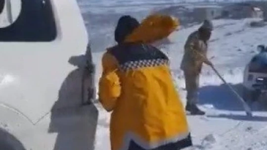 UMKE ekibi karda mahsur kaldı