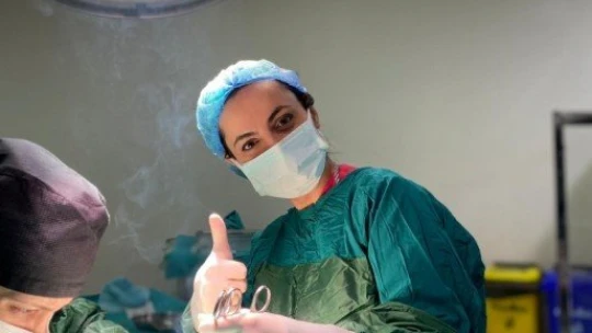 Ameliyatta doktor şoka uğradı