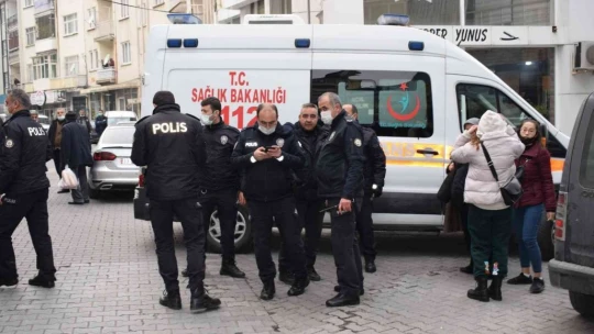 Kavga ettikleri şahsın üzerine pitbull saldılar: 3 yaralı