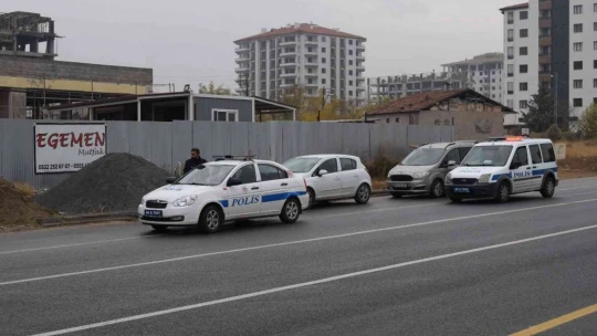 Kavgayı ayıran işçi pompalı tüfekle vuruldu