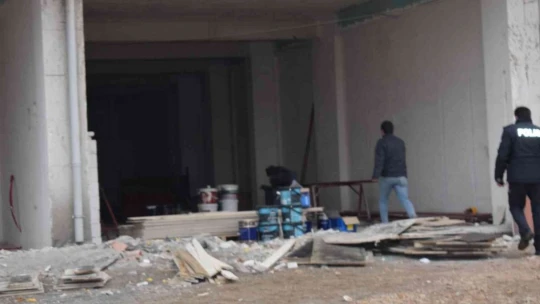 Kavgayı ayıran işçi pompalı tüfekle vuruldu
