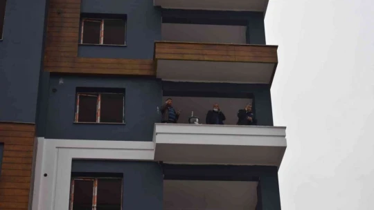 Kavgayı ayıran işçi pompalı tüfekle vuruldu