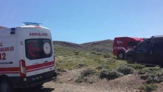 Kayalıklardan düşen şahıs yaralandı