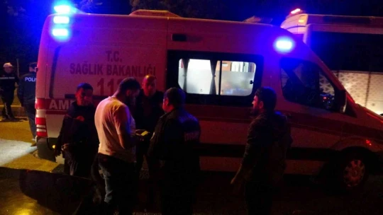 Kazada arkadaşı yaralanan sürücü ortalığı birbirine kattı