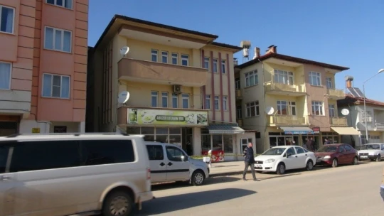 Kestiği hindi canından etti