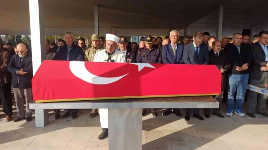 Kıbrıs gazisi son yolculuğuna uğurlandı