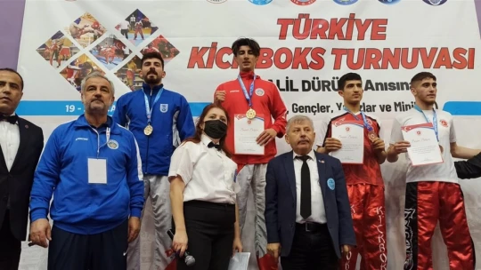 15 madalya ile döndüler