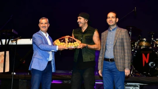 Kiraz festivali Manga konseriyle final yaptı