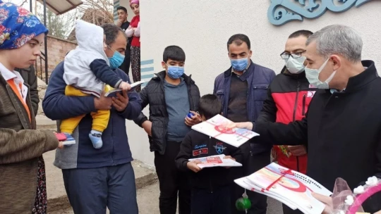 Kısıtlamada evdeki çocuklar unutulmadı