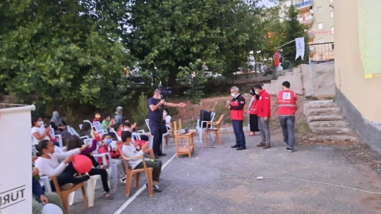 Kızılay'dan çocuklar için açık hava sinema etkinliği