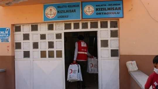 Kızılay köy okullarındaki çocukları unutmadı