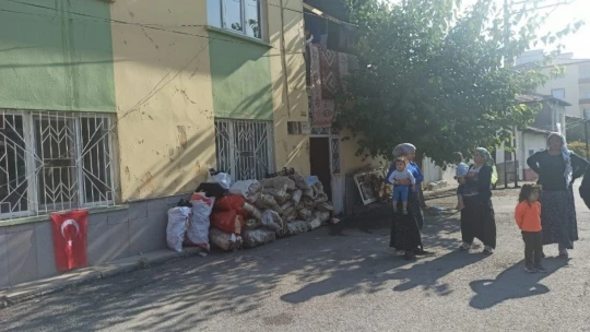 Kocalarından ayrı yaşayan 3 kadın 11 çocukla hayata tutunuyor