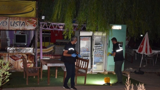 Köftecideki tartışma kanlı bitti: 1 ağır yaralı