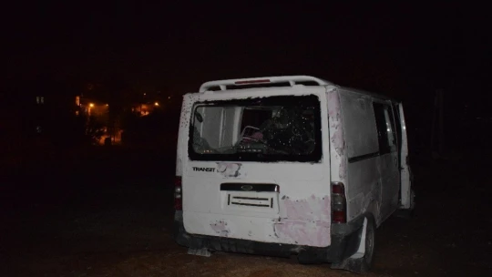 Komşuların kavgasında araca pompalı tüfekle saldırı