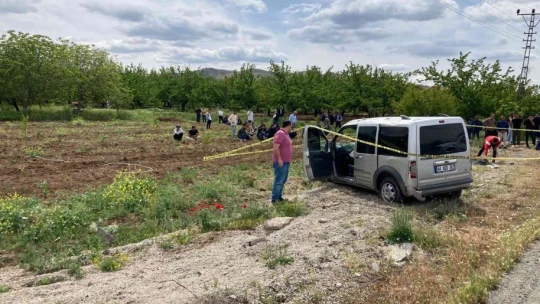 Kontrolden çıkan araç takla attı: 1 ölü