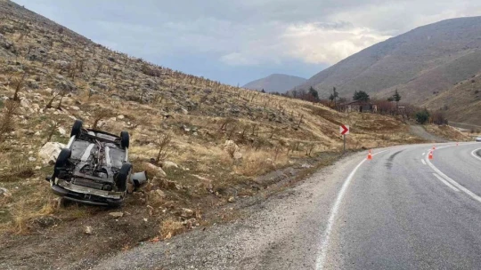 Kontrolden çıkan otomobil takla attı: 2 yaralı