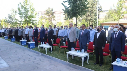 Konut kurasında ismi çıkan depremzedeler, duygu dolu anlar yaşadı