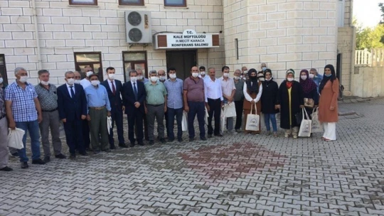 Kooperatifçilik otobüsü Kale ilçesinde
