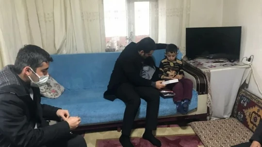 Köpek saldırısına uğrayan çocuk hafif yaralandı