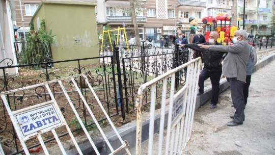 Korona virüsü yenen Başkan Güder göreve başladı