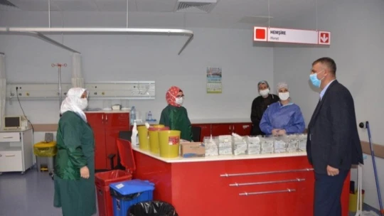 Koronayı yenen başhekim görevine döndü