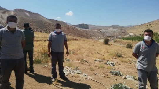 Köylerine yakın taş ocağına isyan eden vatandaşlar eylem yaptı