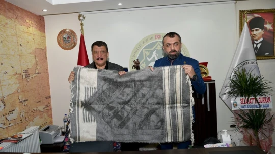 Koyun kırpma kursunu başarıyla tamamlayanlara sertifikaları verildi