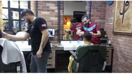 Kuaförlerde bayram yoğunluğu