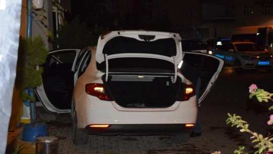 Kurşunlanan sürücü kaza yaptı