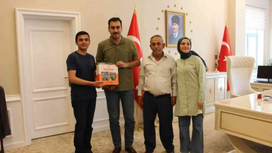 LGS'de dereceye girenlere hediye