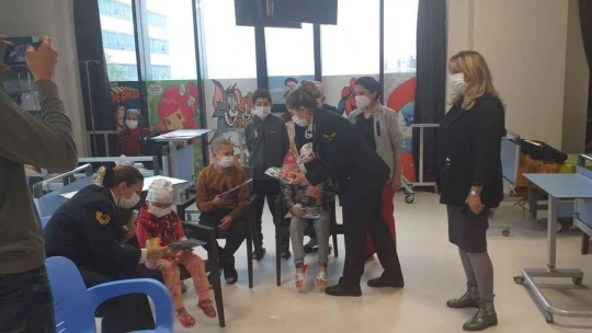 Lösemili çocuklara jandarma şefkati