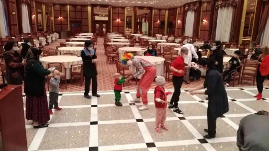 Lösemili çocuklara moral