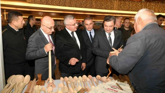 Malatya Altın Eller Geleneksel El Sanatları Festivali Malatya Park'ta başladı