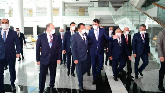 230 milyonluk dev destek