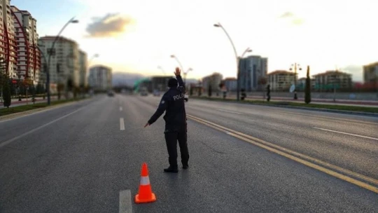 Malatya'da  cadde ve sokaklarda sessizlik hakim
