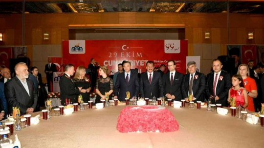 Malatya'da 'Cumhuriyet' Resepsiyonu