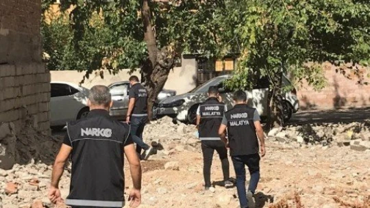 Malatya'da 'Narkotik Uygulaması' baskını