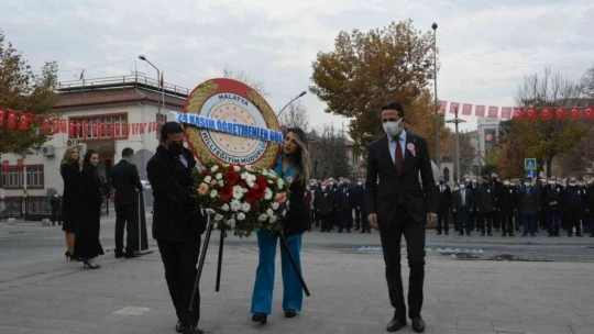 Malatya'da 24 Kasım Öğretmenler Günü kutlandı