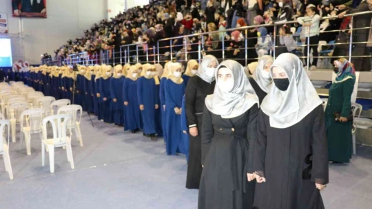 Malatya'da 290 öğrenci için 'Hafızlık Merasimi' düzenlendi